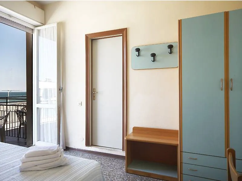 Hotel Telstar Rimini 3*,